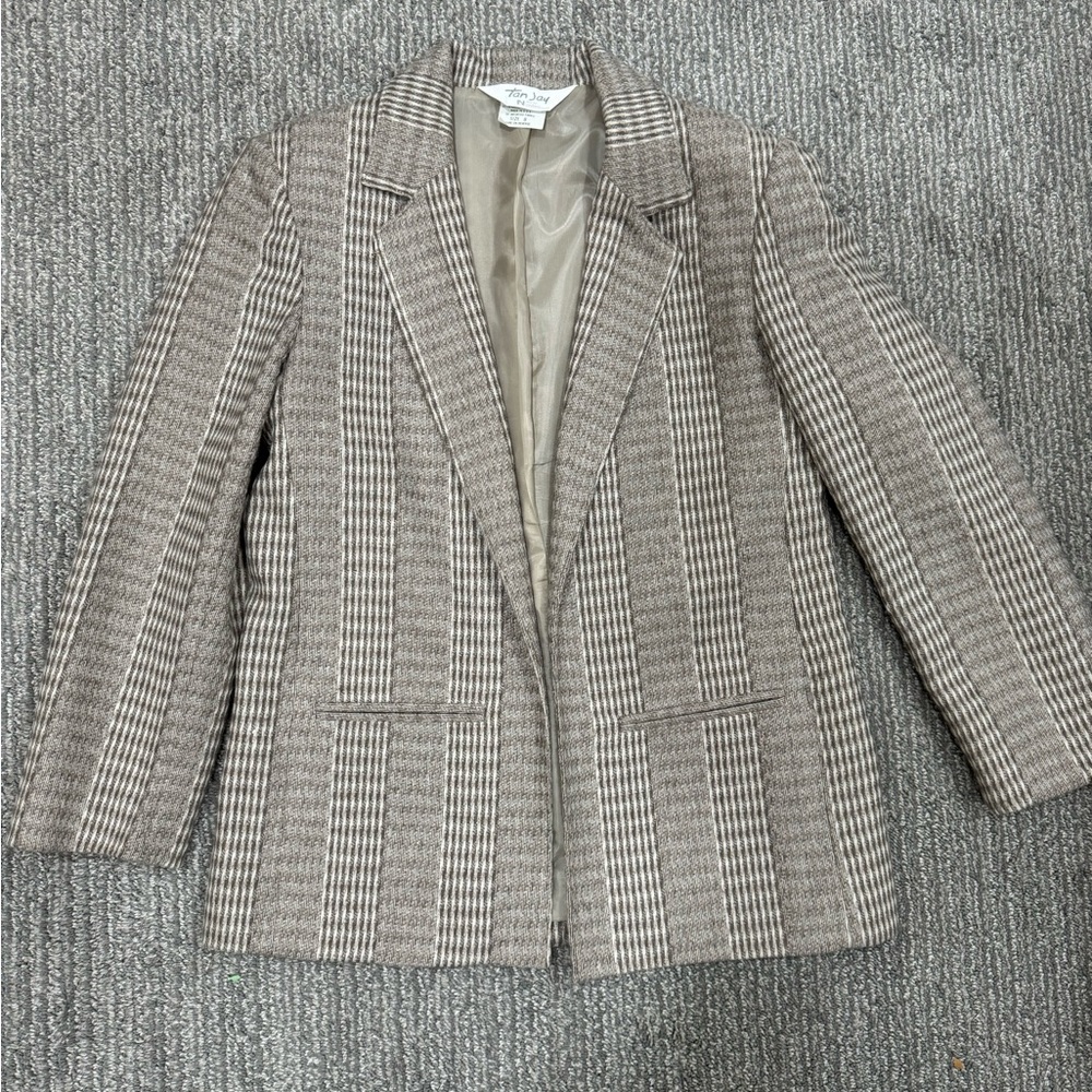 TanJay wool women blazer